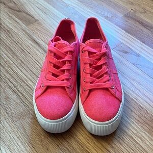Steve Madden Pink Canvas Platform Sneakers